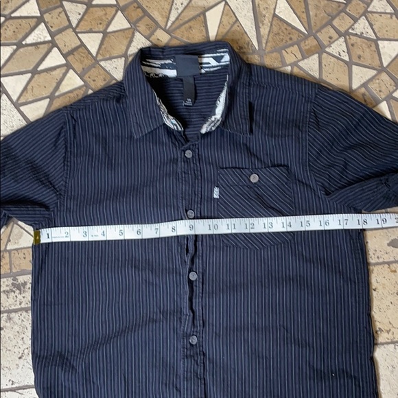 Boy’s Large Shawn White buttoned down shirt - Picture 9 of 10